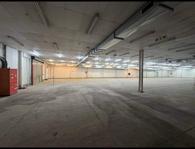 6,873M² WAREHOUSE TO LET IN HERMANSTAD